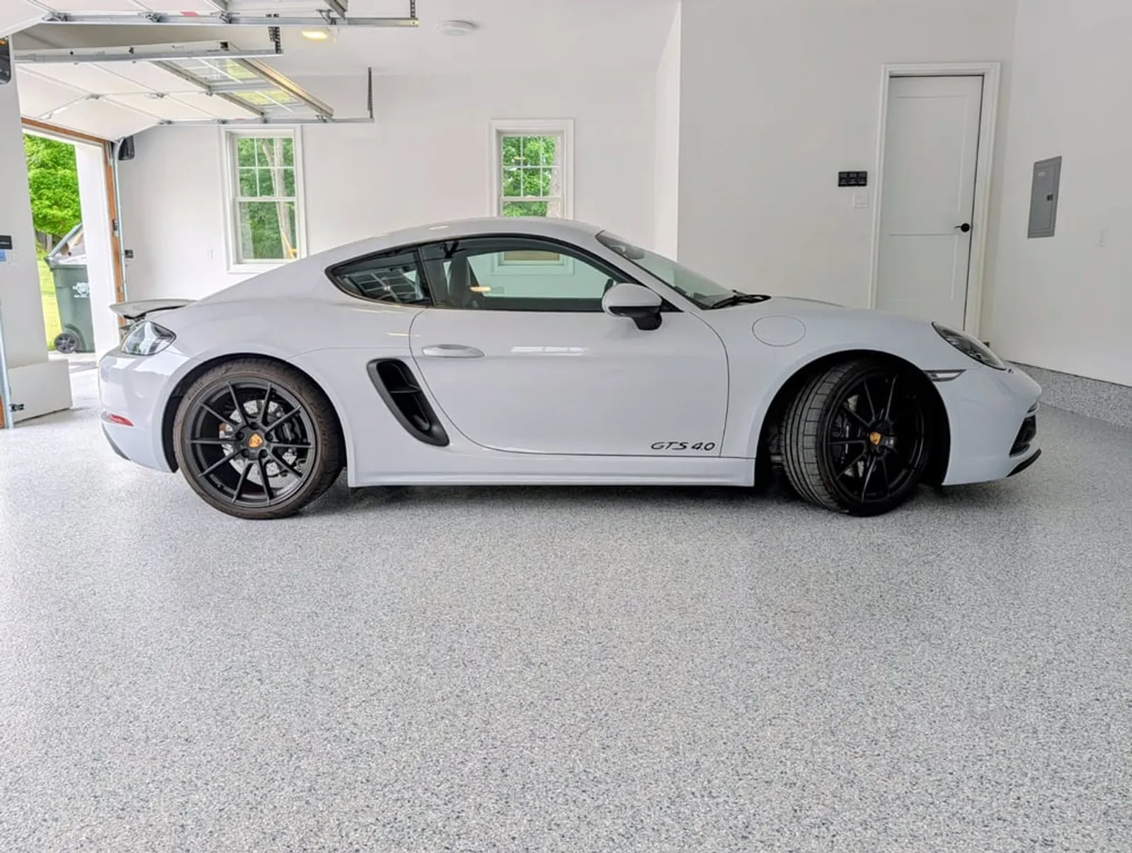 Flake System Garage Floor Coating in Bridgewater, NJ